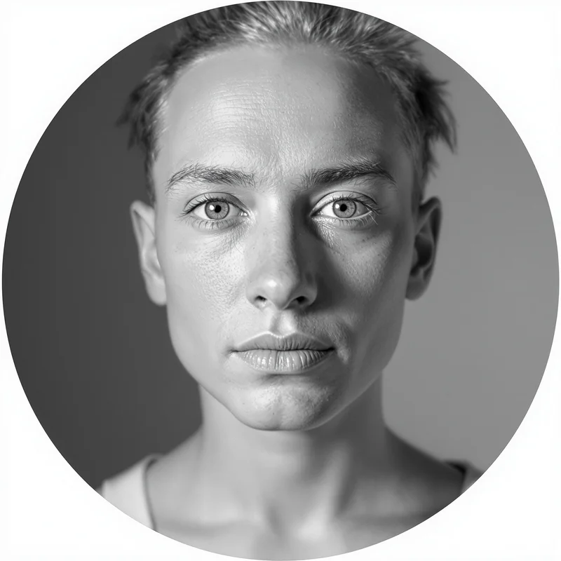 Grey avatar profile image with balanced tone and recognition