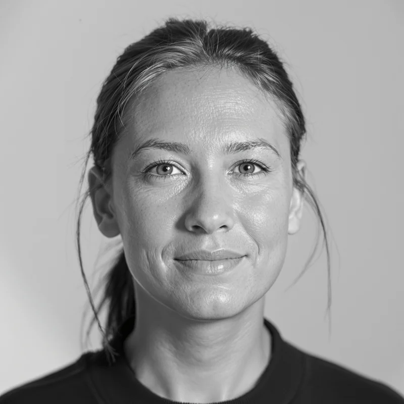 Grey avatar profile image with balanced tone and recognition